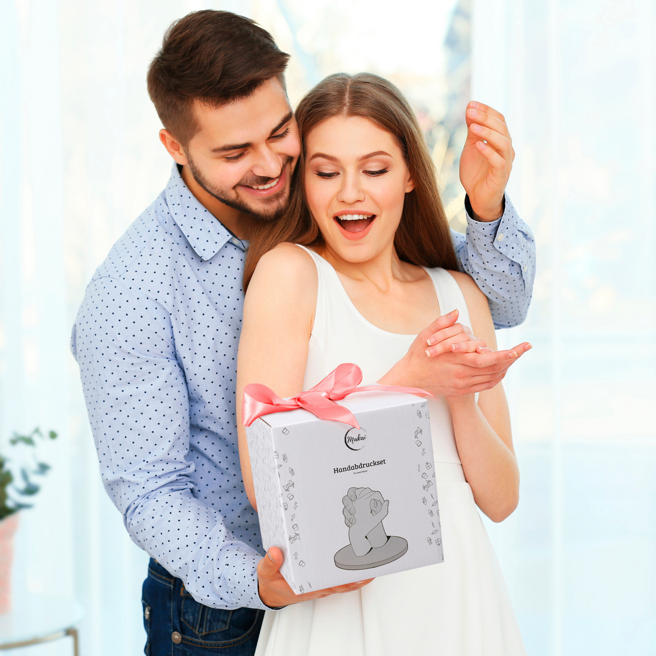 Geschenk für Paare, Mann und Frau mit Handabdruckset Makai as a present, Gips und Handfigur